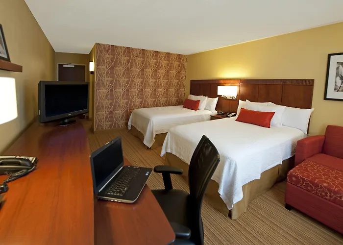 Courtyard 3*